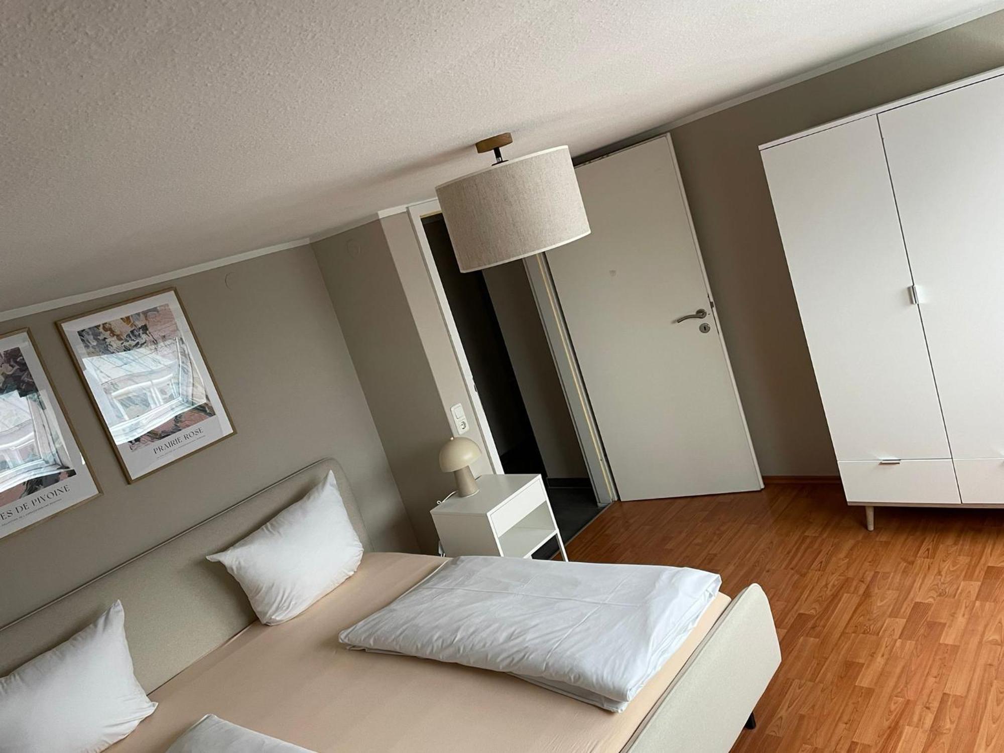 Homie Stay Schiestlstrasse - Moderne Dachgeschosswohnung Mit 2 Schlafzimmern Würzburg Exterior foto